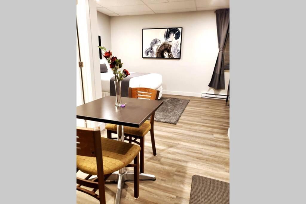 Cozy Sweet Studio #5, Only 10 Min To D.T. Ottawa Gatineau Exterior foto